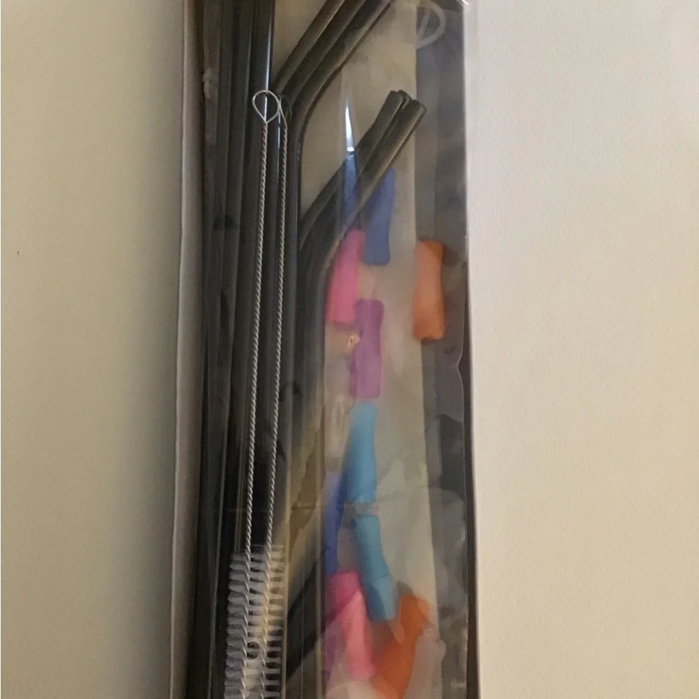 12 pack Black Metal Straws with Silicone Tips, Cleaning Brush and storage bag.… - Picture 9 of 9